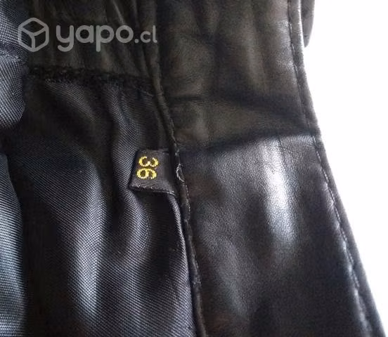 Pantalón de cuero