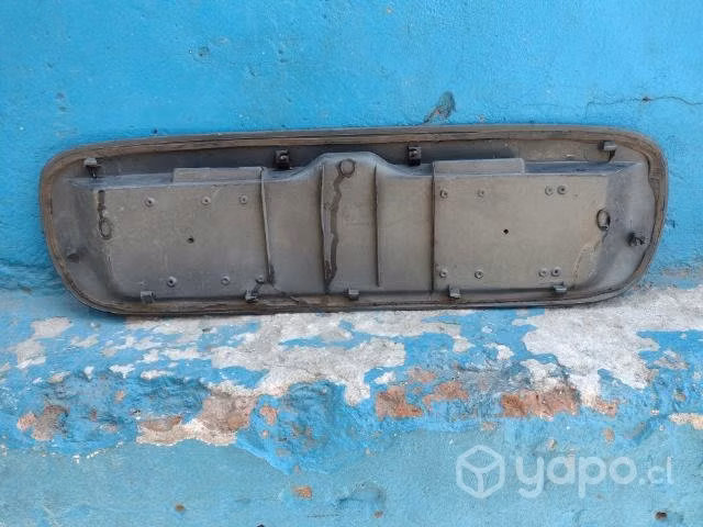 Moldura de tapa maleta Fiat marea 1998-2000 - Imagen 6