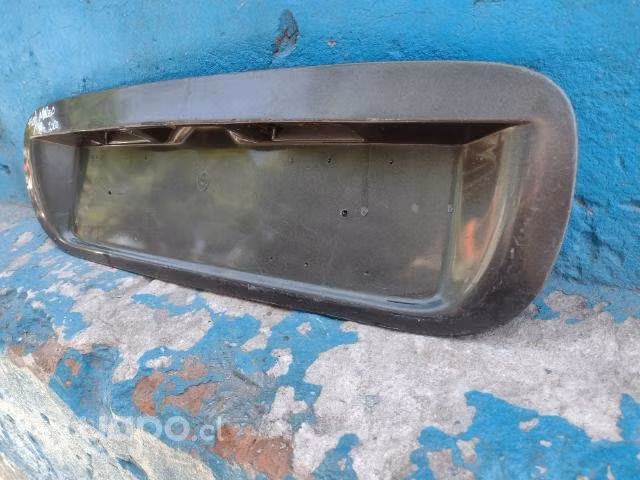Moldura de tapa maleta Fiat marea 1998-2000 - Imagen 3