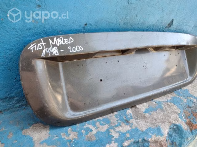 Moldura de tapa maleta Fiat marea 1998-2000 - Imagen 2
