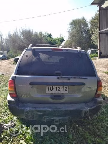 Jeep Grand Cherokee WJ 2000 4.0 en desarme Laredo