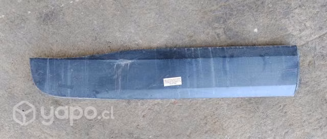Moldura Exterior Puerta Trasera Derecha