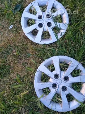 4 neumaticos con sus llantas y a parte 4 tapa - Imagen 2