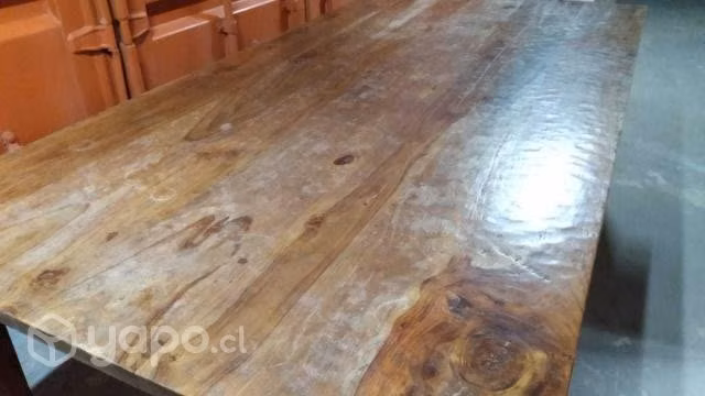 Mesa de comedor de madera maciza hecha a mano