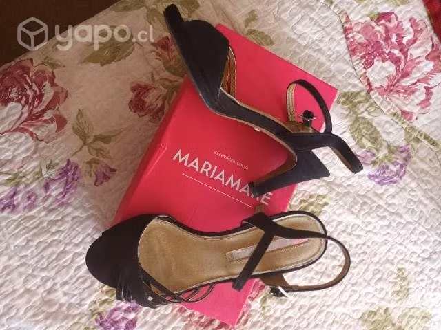 Hermosas Chalas negras