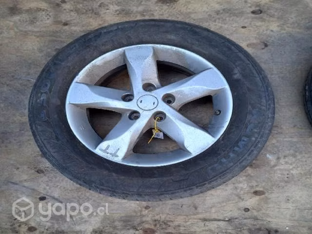 Llanta con neumatico nissan qashqai 2013