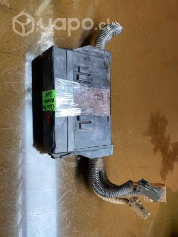 Caja Relay motor Nissan NP300 2018