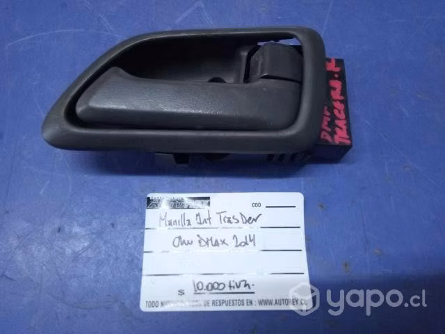 Manilla int negra tras der chevrolet Dmax 2014