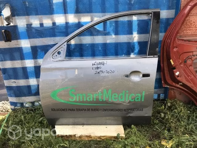 Puerta delantera izquierda Mitsubishi L200