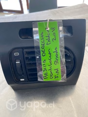 Rejilla derecha ventilac tablero Fiat Strada 2018
