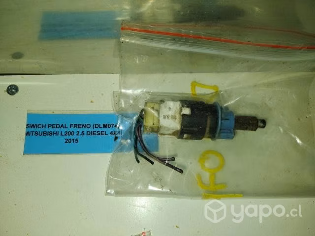 Swich Pedal Freno (DLM074) Mitsubishi L200 2.5 Die