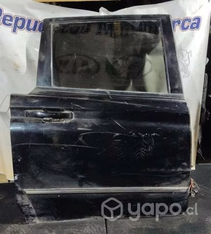 Puerta trasera derecha Ssangyong Actyon completa