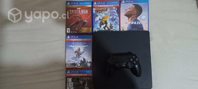 Play station (PS4) versión Slim