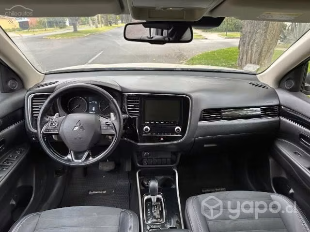 Mitsubishi outlander 2.4 4x4 4WD 2022 GLX - Imagen 4