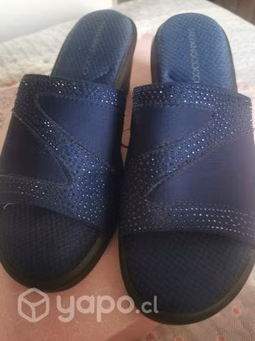 Sandalias femeninas color azul
