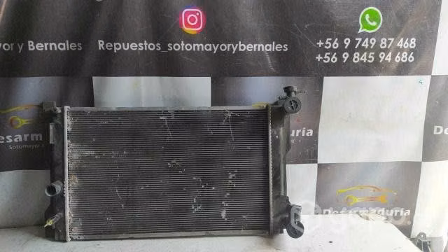 Radiador agua Corolla 2014 a 2017. 2.1