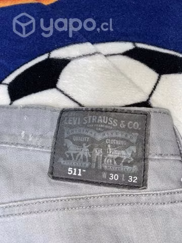 Jeans levis talla 30-32 - Imagen 4