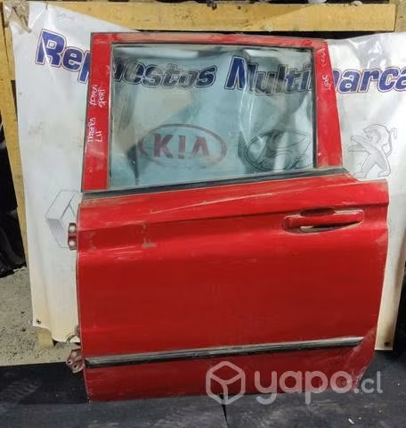 Puerta trasera izquierda Ssangyong Actyon completa
