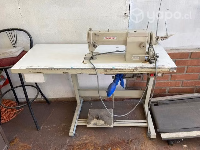 Maquina de coser Marca SunStar