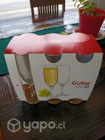 Vasos de champán y lisos