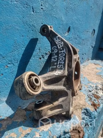 Muñon tras izq Subaru Forester 2009-2012 - Imagen 7