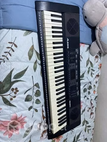 Piano/ teclado - Imagen 6