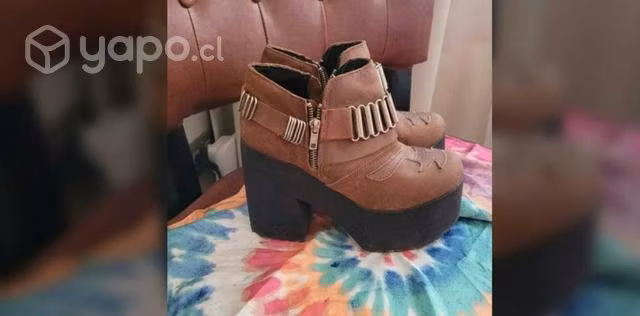 Zapatos marca estela