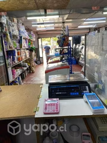 Se vende almacén