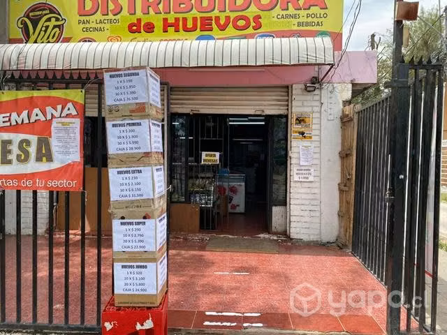 Se vende almacén