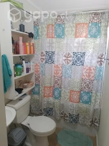 Hermosa casa de dos pisos, 3 dormitorios dos baños