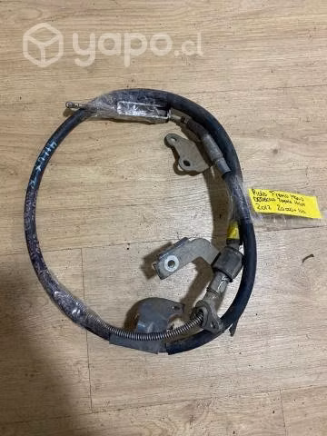 Piola freno mano trasera derecha Toyota Hilux 2012