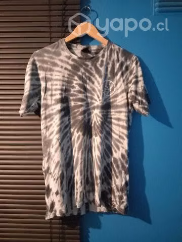 Polera Maui talla 16 Hombre