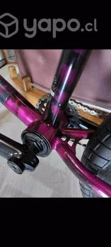 Bmx kink 2022 practicamente nueva
