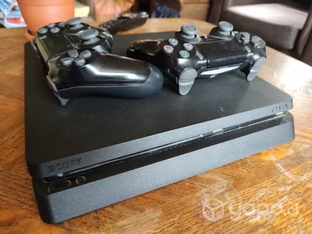 Ps4 slim 500gb, 2 controles originales