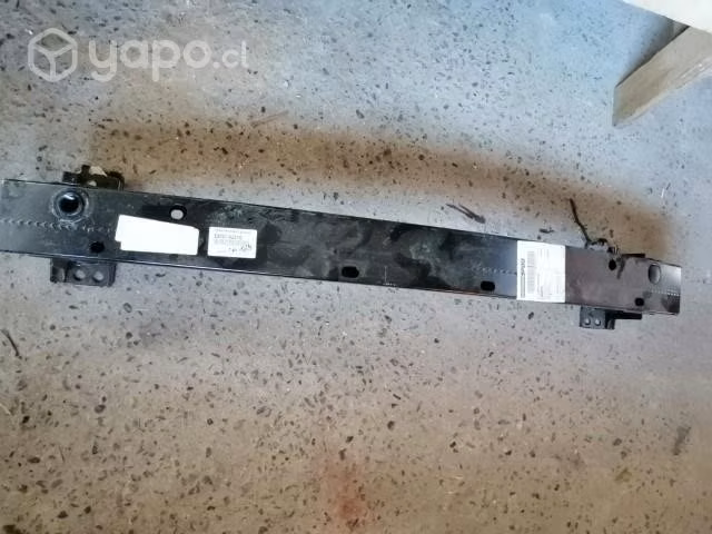 Refuerzo Toyota auris