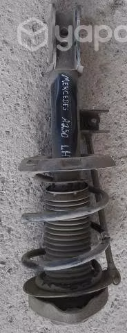 Amortiguador izquierdo mercedes benz a250