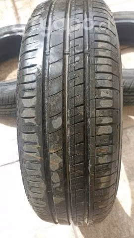 Neumaticos como nuevoa