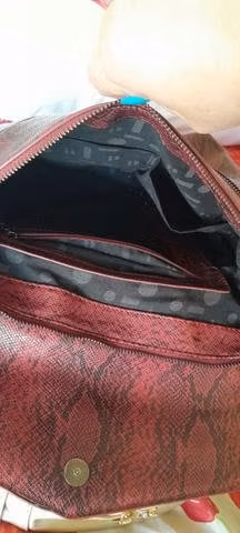 Mochila color burdeo - Imagen 2
