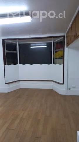 Arriendo oficina con baño privado - Imagen 5