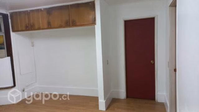 Arriendo oficina con baño privado - Imagen 2