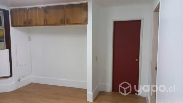 Arriendo oficina con baño privado