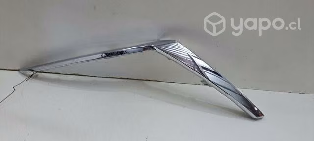 Bisel rh nissan kicks 22-23 BA1
