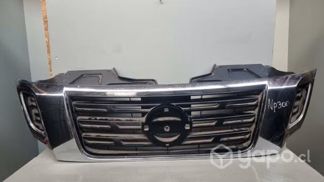 Mascara Nissan np300 dmg la cisterna 04.63