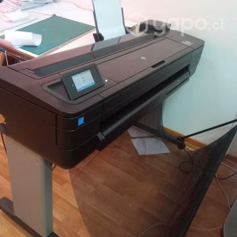 Plotter HP DesignJet T730 Usado