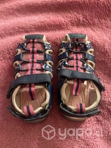 Chalas niña