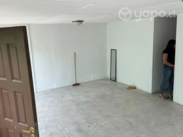 Se vende casa en villa exótica frente a mall