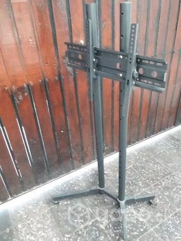 Soporte de televisión impecable poco uso - Imagen 3
