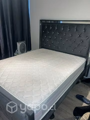 Cama con colchón