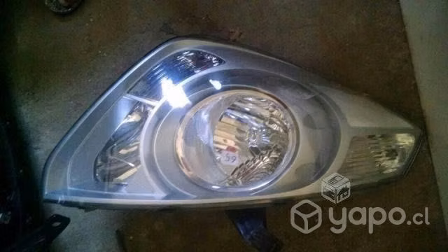 Optico derecho original hyundai h1 2010