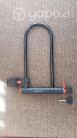 Candado Bicicleta Seminuevo Besatti con dos llave